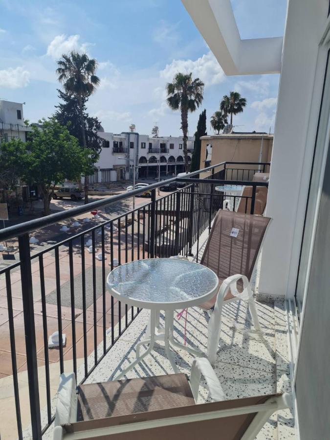 Almyria Apartments - By Imh Travel & Tours Paphos Exteriör bild